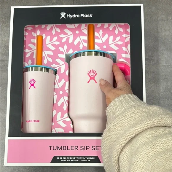 Hydro Flask Pink and Orange Water Bottle Set